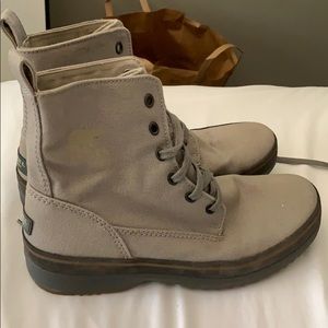 Sorel Boots/Shoes/high top